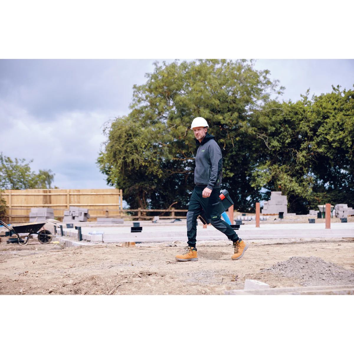 Apache Wheat Leather Waterproof Safety Boot - XTS Outsole - Image 5