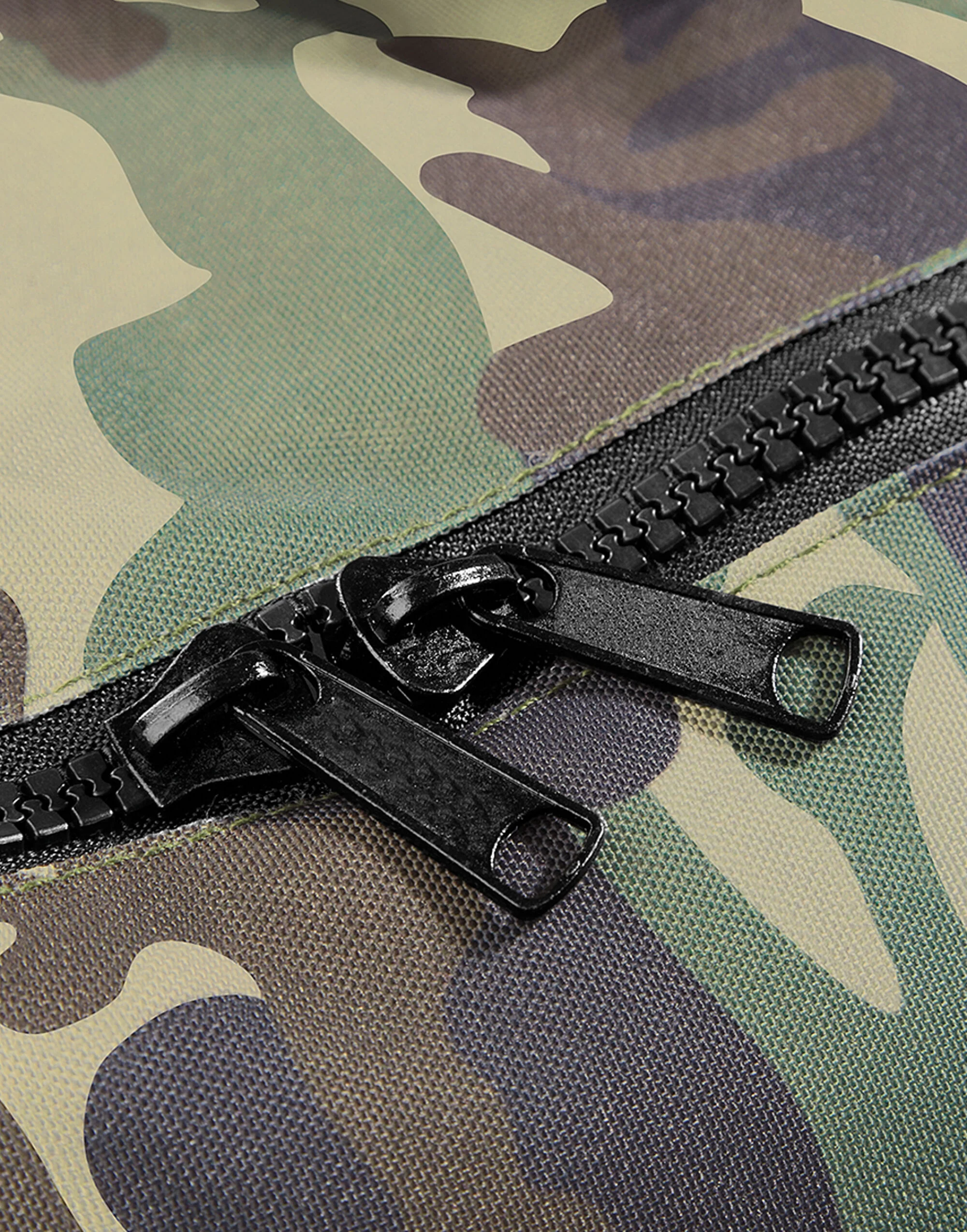 Bagbase Camo Barrel Bag - Image 4