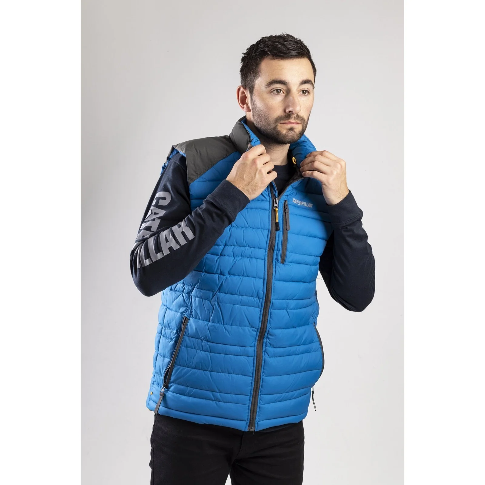 Caterpillar Defender Insulated Vest - Image 5
