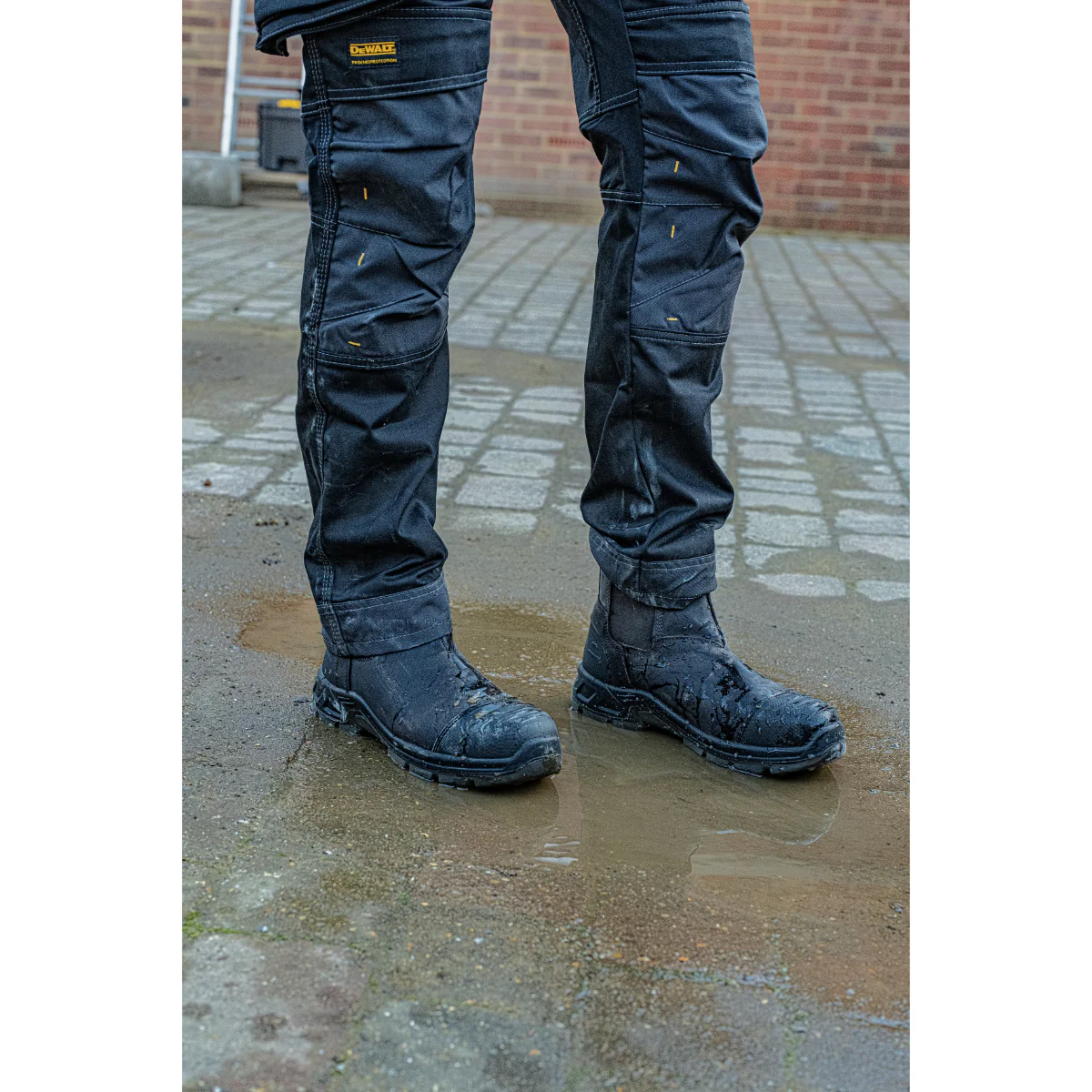 DeWalt Brown Waxy Safety Dealer Boot - Image 5