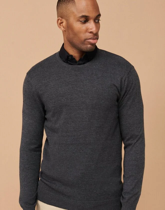 Henbury Lightweight Crew Neck Jumper - Image 3