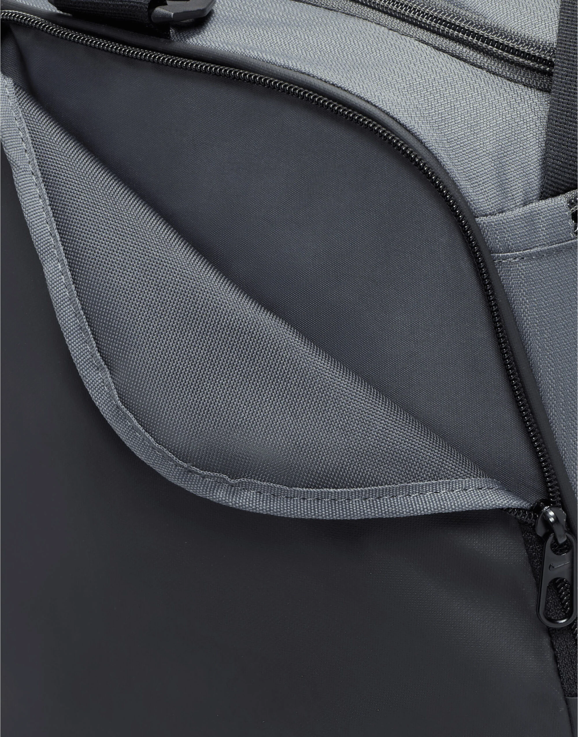 Nike Golf Brasilia Training Duffle Bag (60L) - Image 17