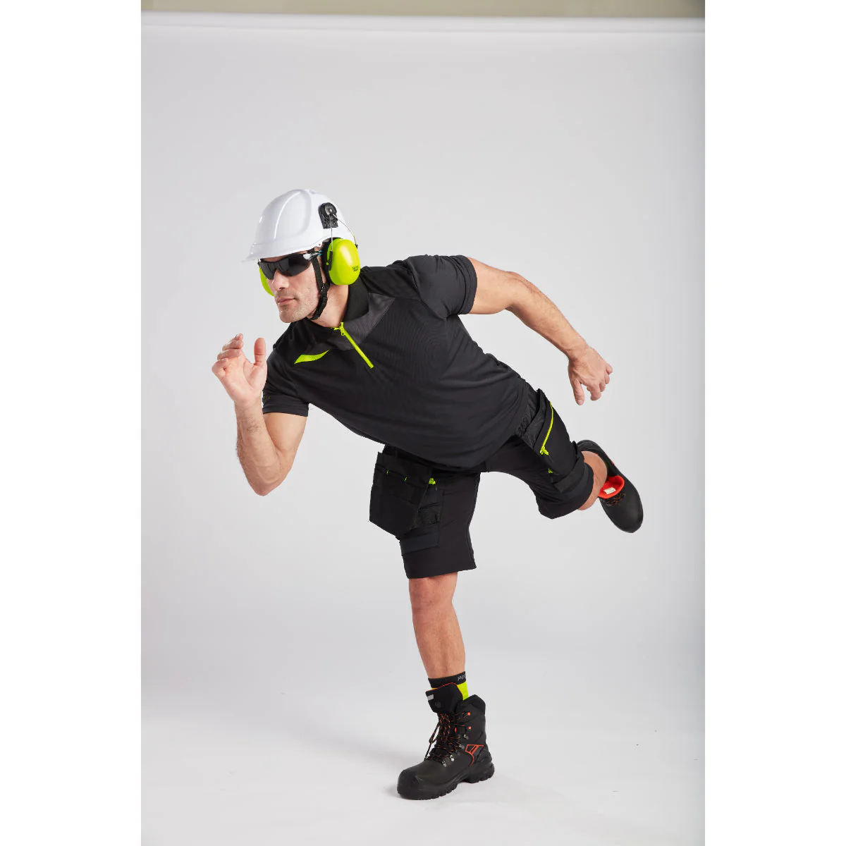 Portwest DX4 Best Holster Stretch Work Shorts **CLEARANCE** - Image 13