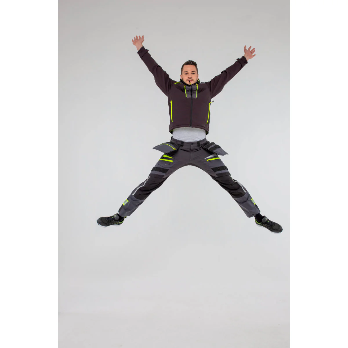 Portwest DX4 Softshell - Image 15