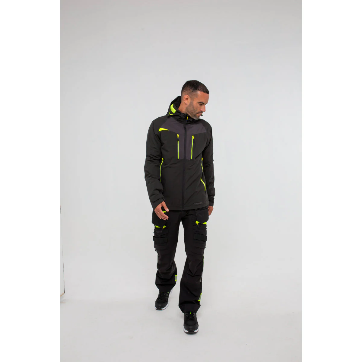 Portwest DX4 Winter Jacket - Image 13