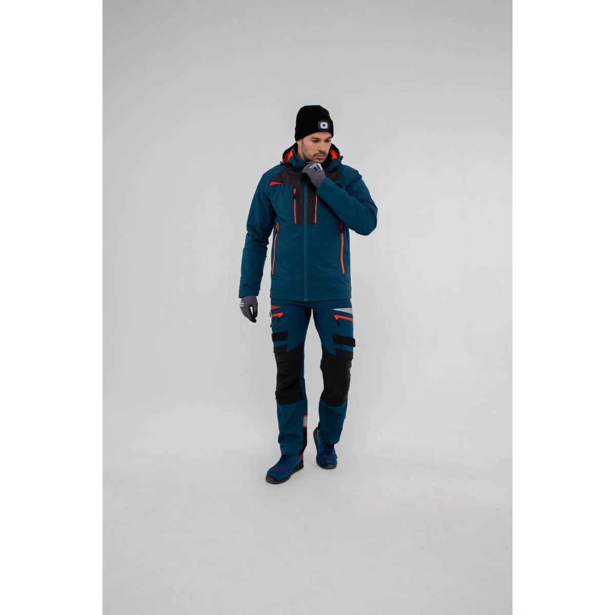 Portwest DX4 Winter Jacket - Image 4