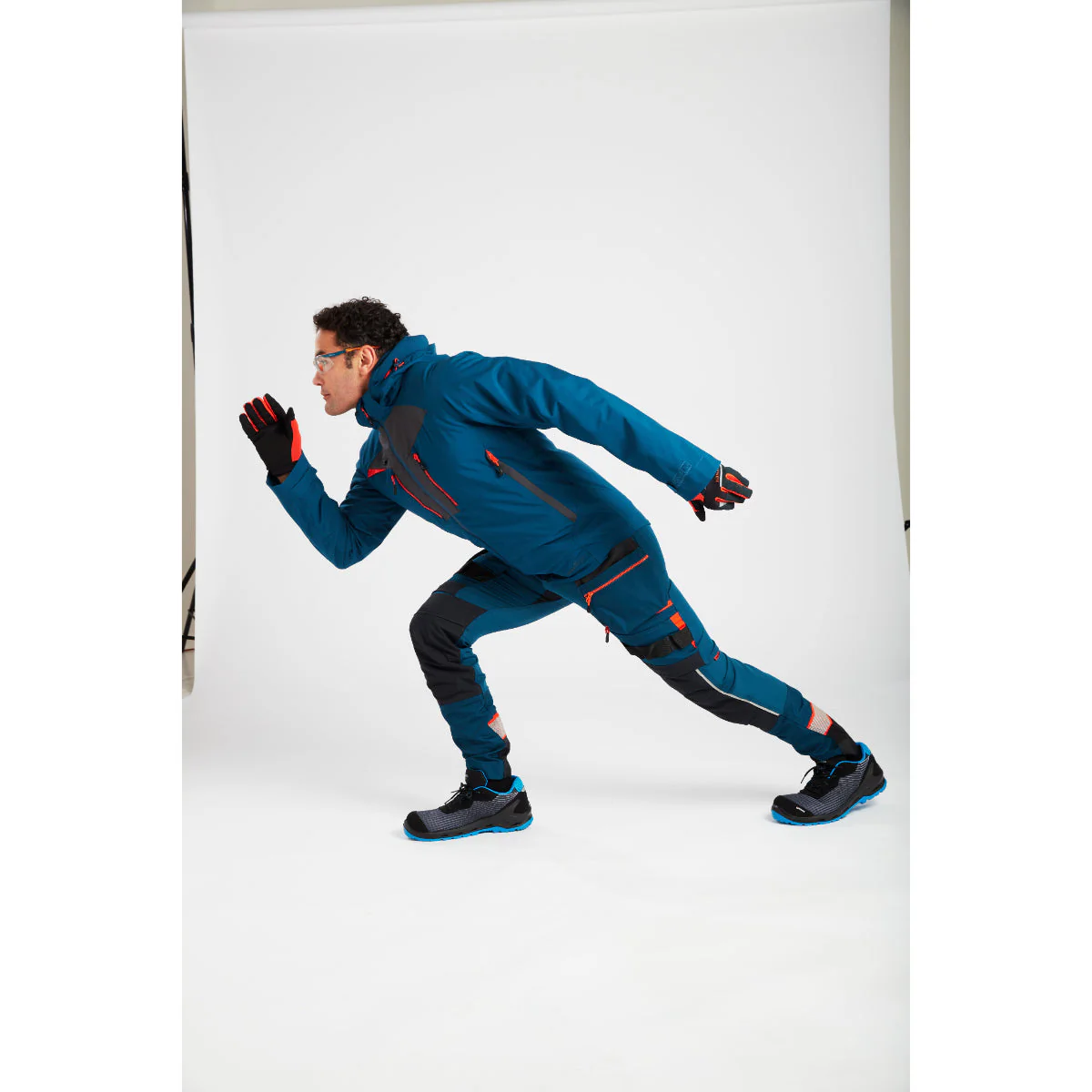 Portwest DX4 Work Trouser - Image 17