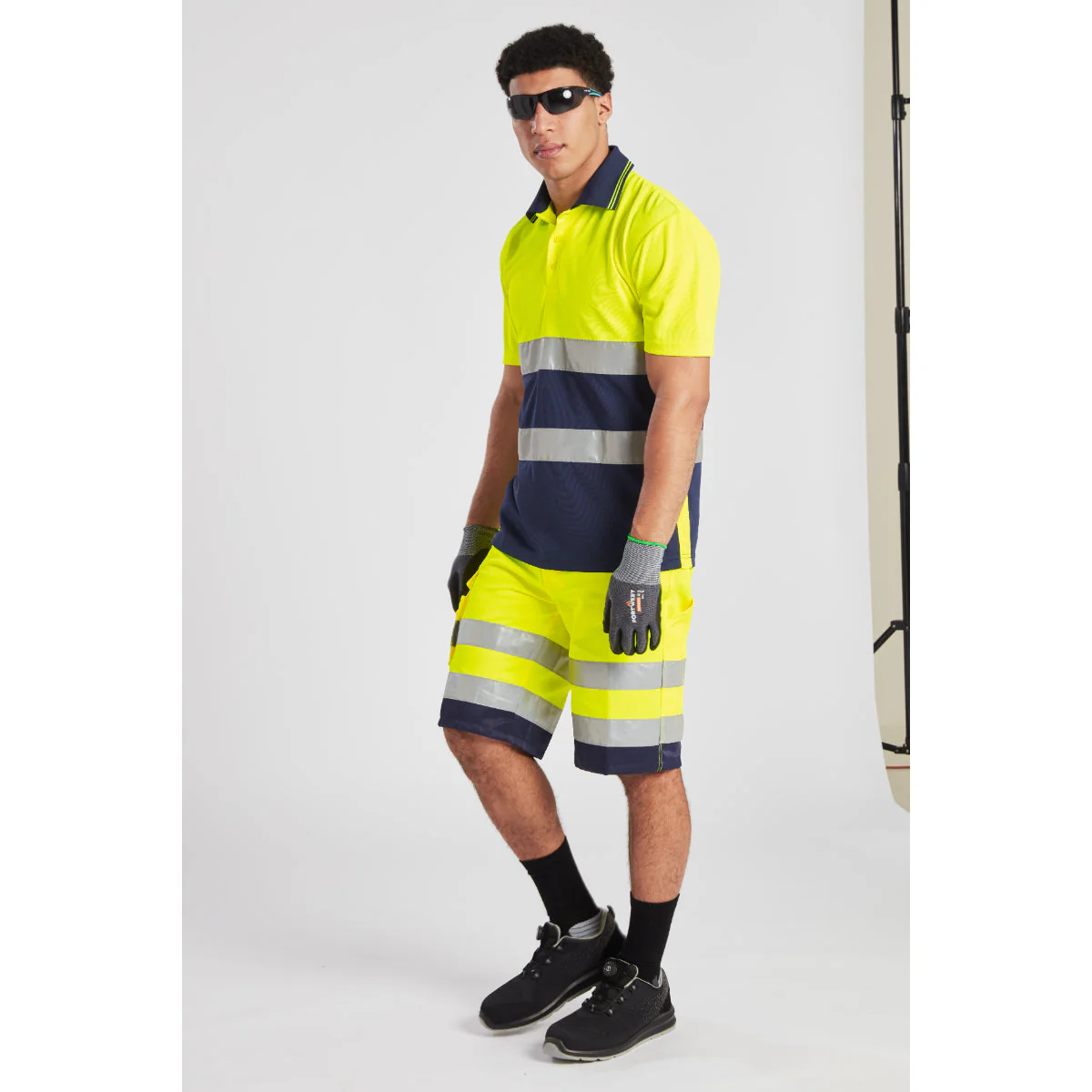 Portwest Hi-Vis Lightweight Contrast Polo Shirt Short Sleeved - Image 10