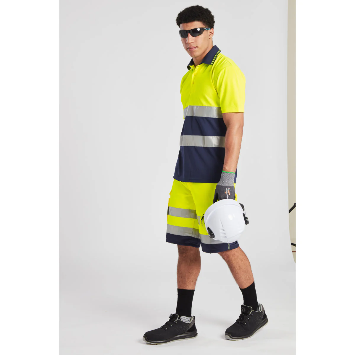 Portwest Hi-Vis Lightweight Contrast Polo Shirt Short Sleeved - Image 11