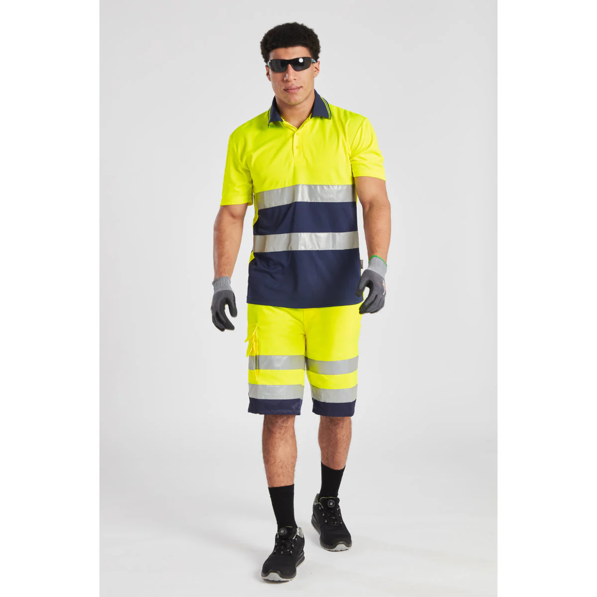Portwest Hi-Vis Lightweight Poly-Cotton Shorts - Image 4