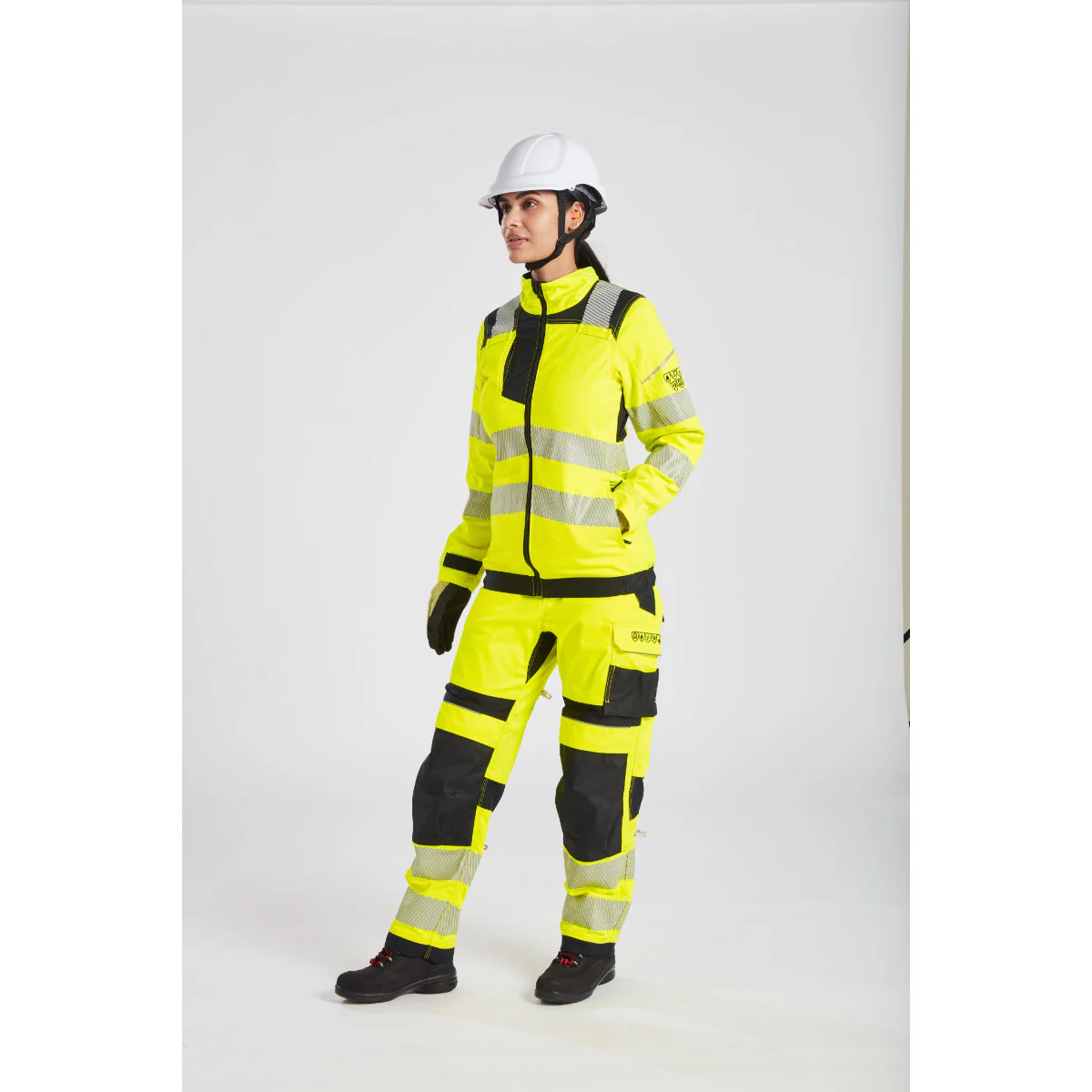 Portwest PW3 FR Hi-Vis Women's Work Trousers - Image 12