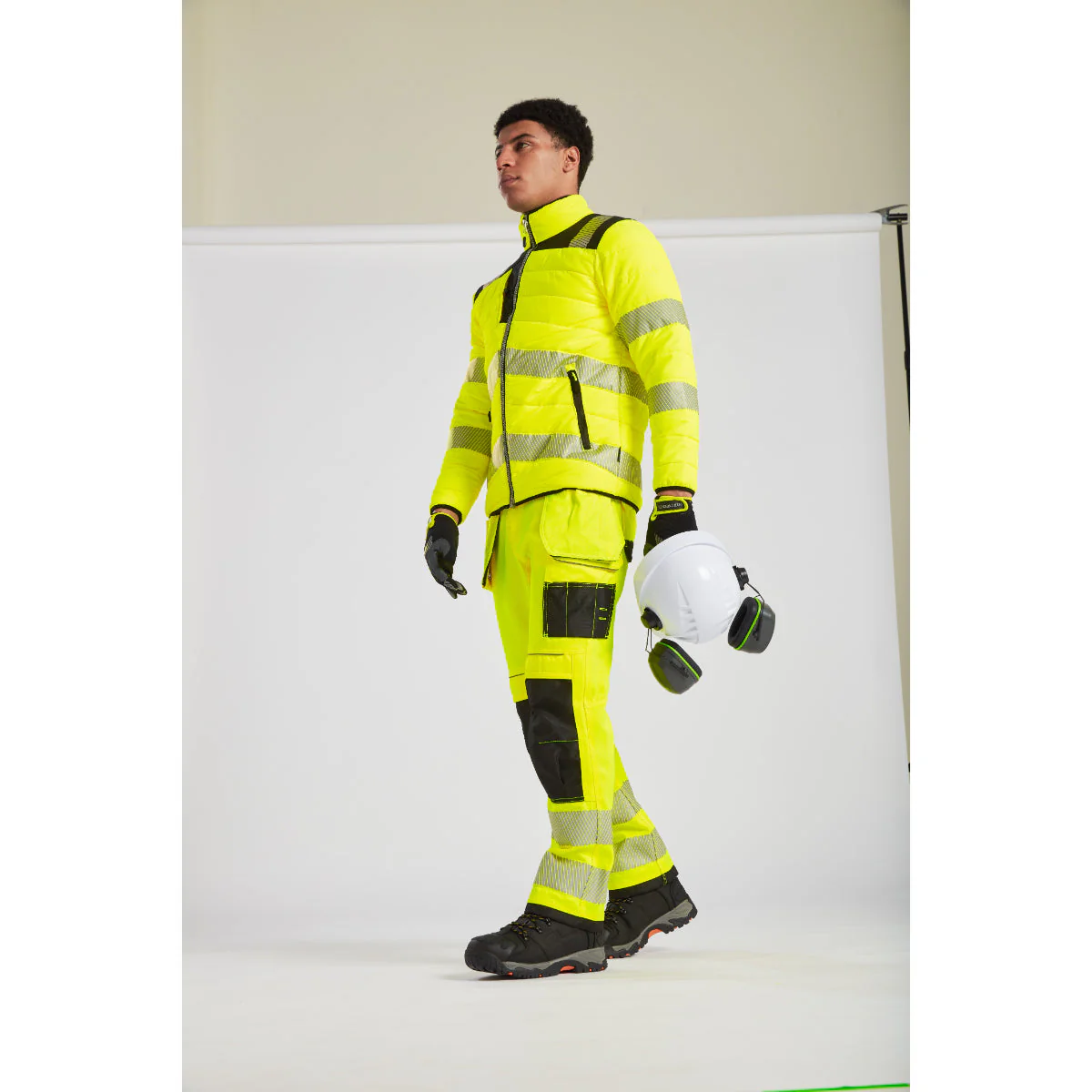 Portwest PW3 Hi-Vis Holster Pocket Work Trousers - Image 12