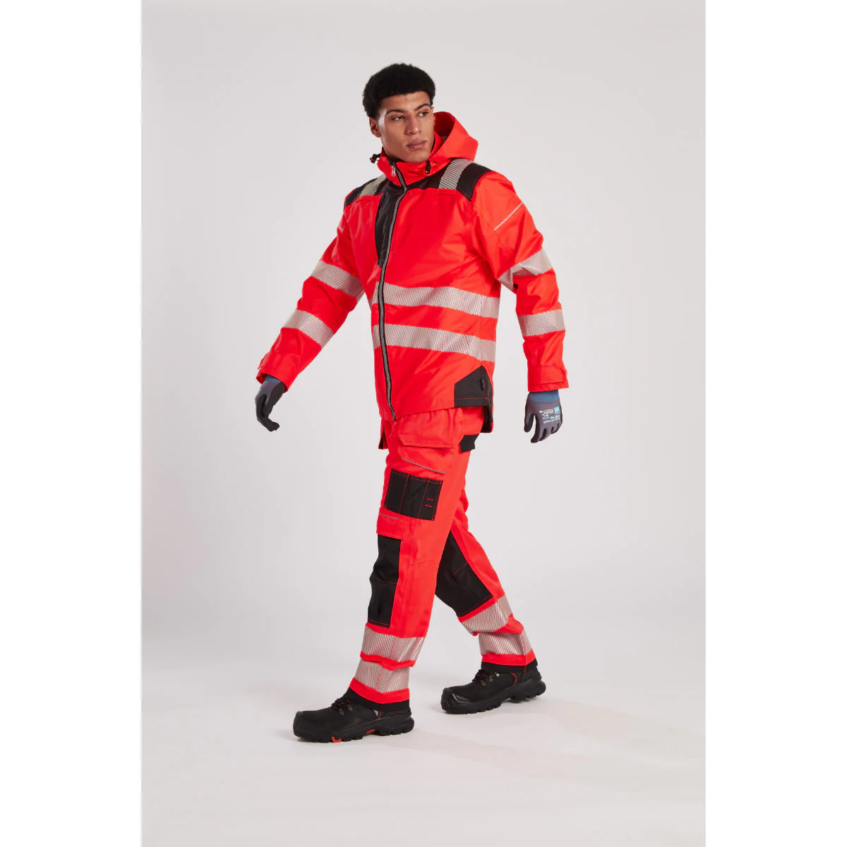 Portwest PW3 Hi-Vis Winter Jacket - Image 3