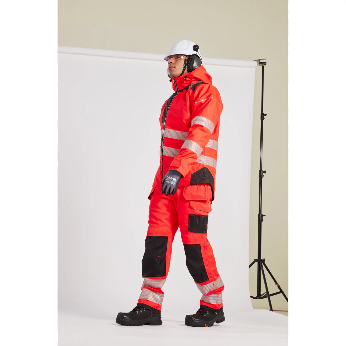 Portwest PW3 Hi-Vis Winter Jacket - Image 7