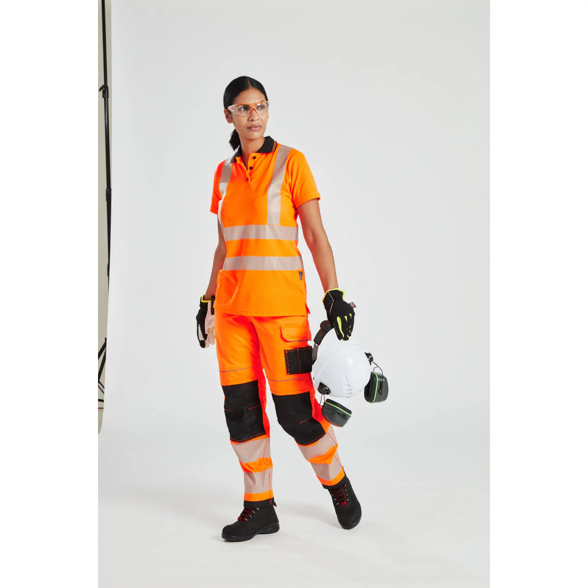 Portwest PW3 Hi-Vis Women's Stretch Work Trouser - Image 6