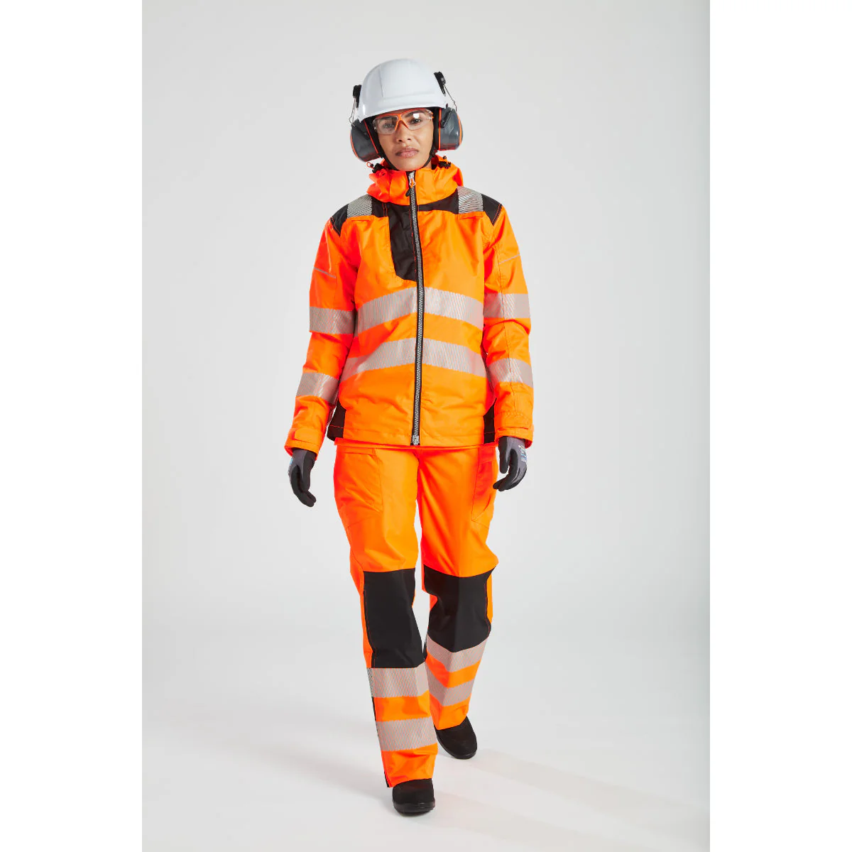 Portwest PW3 Hi-Vis Women's Winter Jacket - Image 13