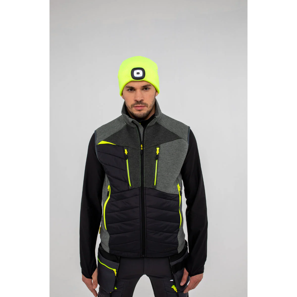 Portwest Rechargeable Twin LED Beanie - Image 10