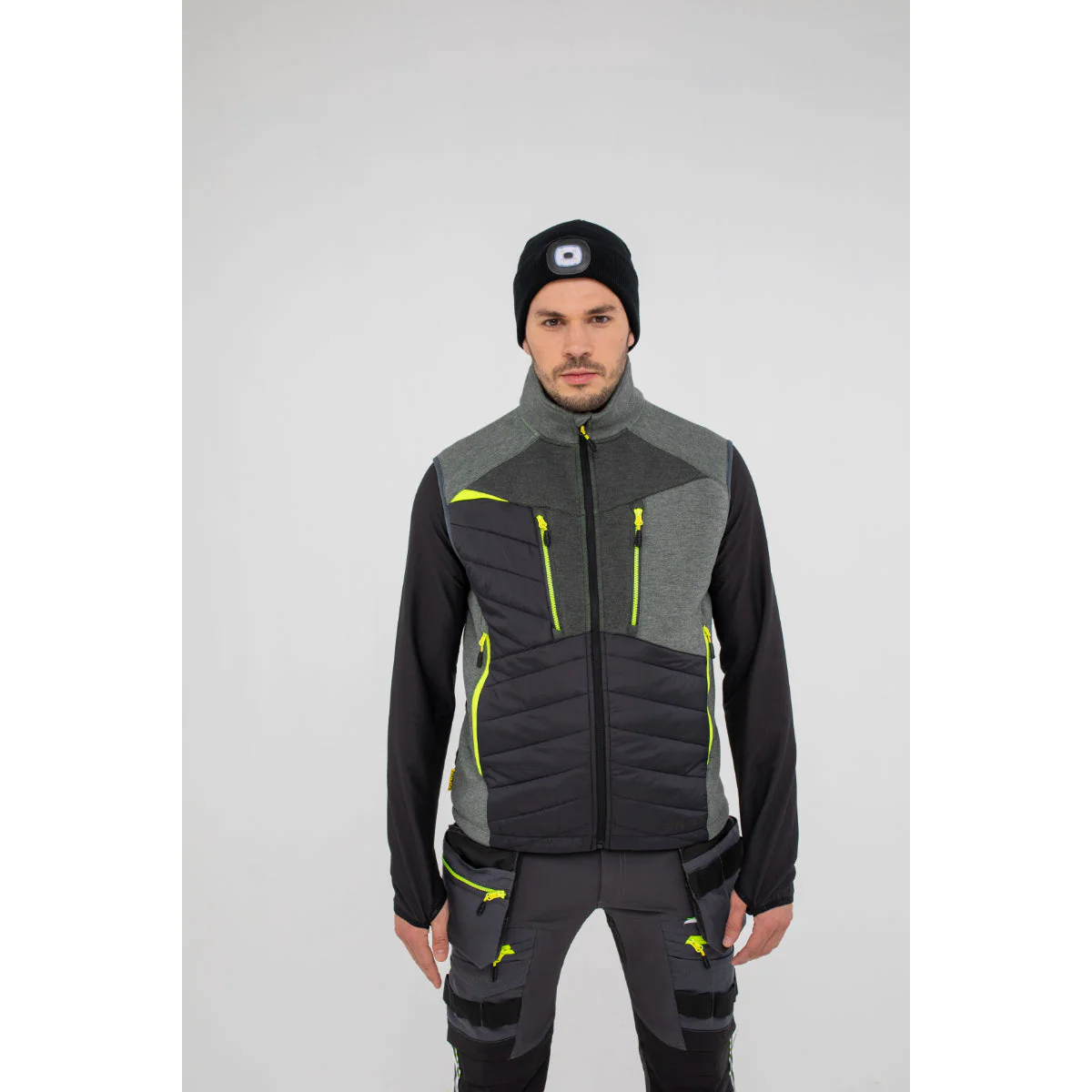 Portwest Rechargeable Twin LED Beanie - Image 13