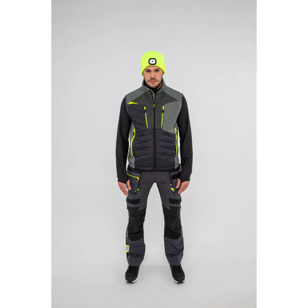 Portwest Rechargeable Twin LED Beanie - Image 15