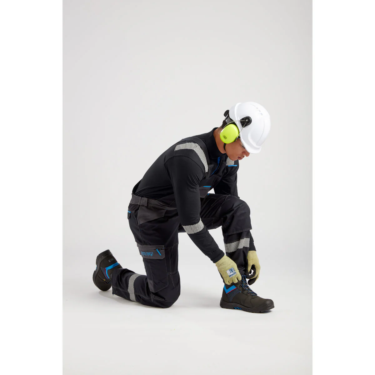 Portwest WX3 FR Bib & Brace - Image 9
