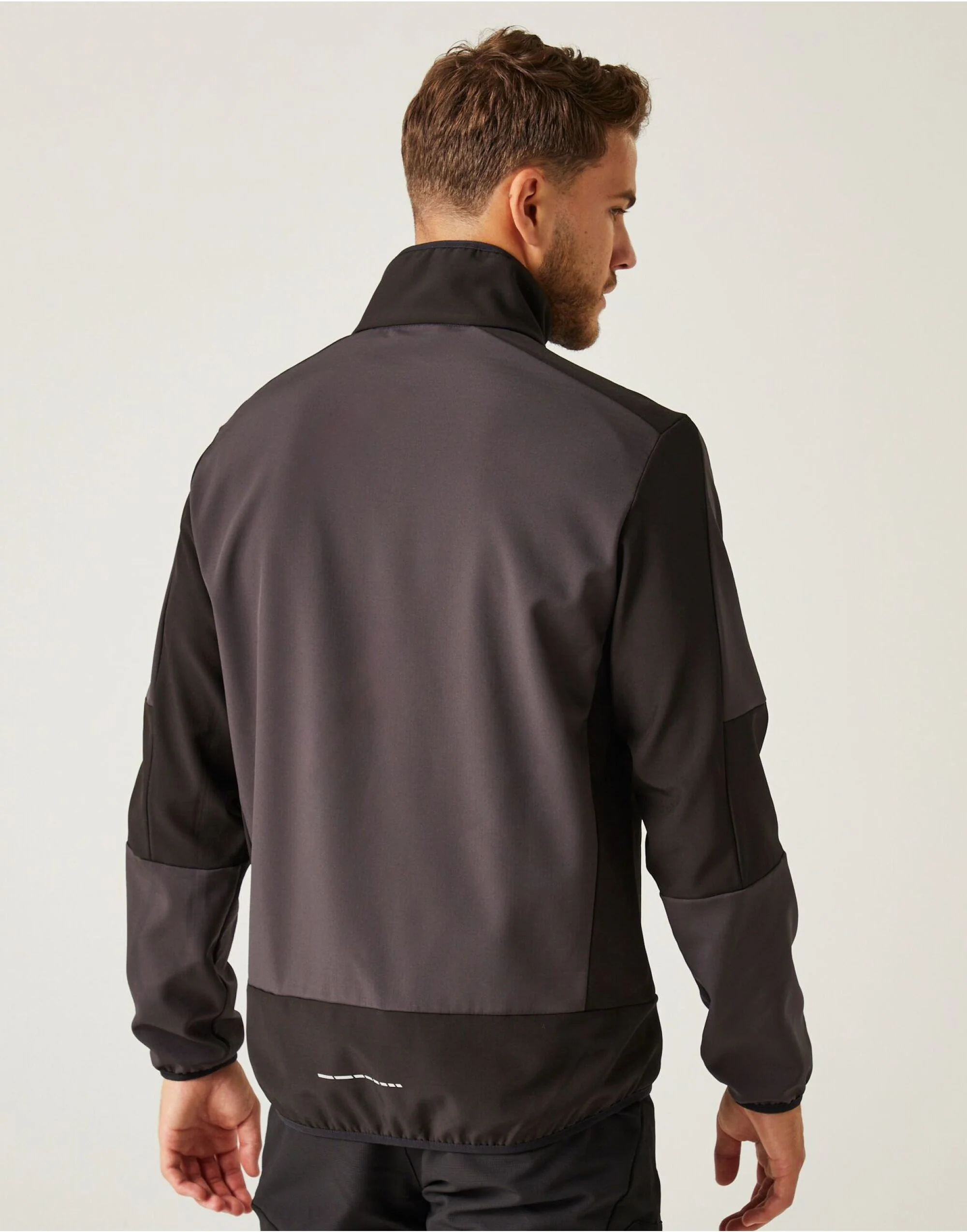 Regatta E-Volve Unisex 2 Layer Softshell Jacket - Image 3
