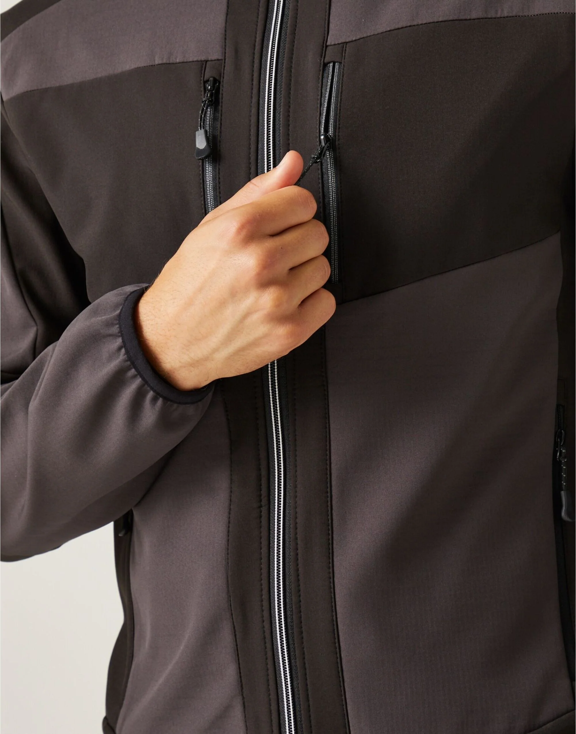 Regatta E-Volve Unisex 2 Layer Softshell Jacket - Image 6