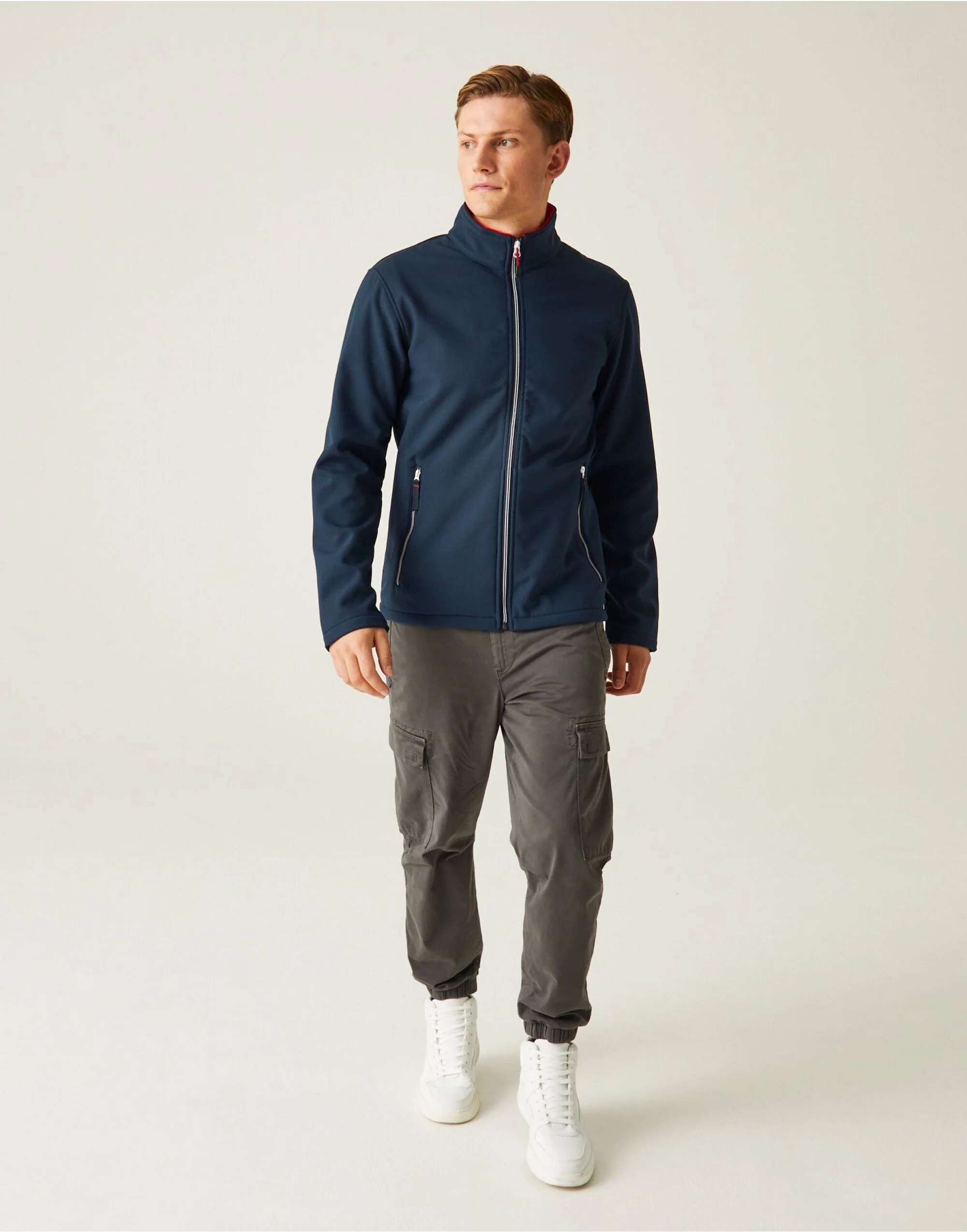 Regatta Ascender Two Layer Softshell Jacket - Image 17