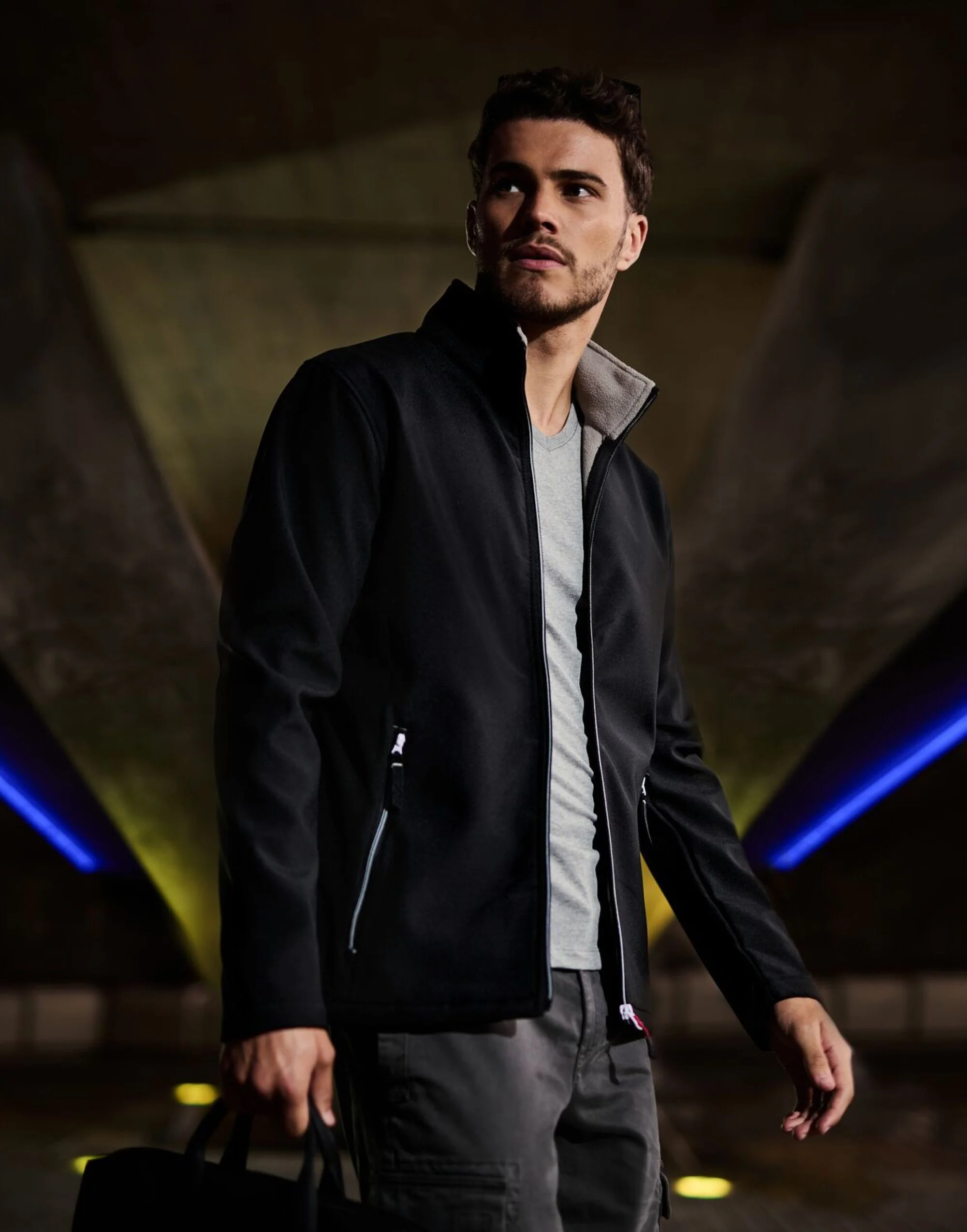 Regatta Ascender Two Layer Softshell Jacket - Image 2