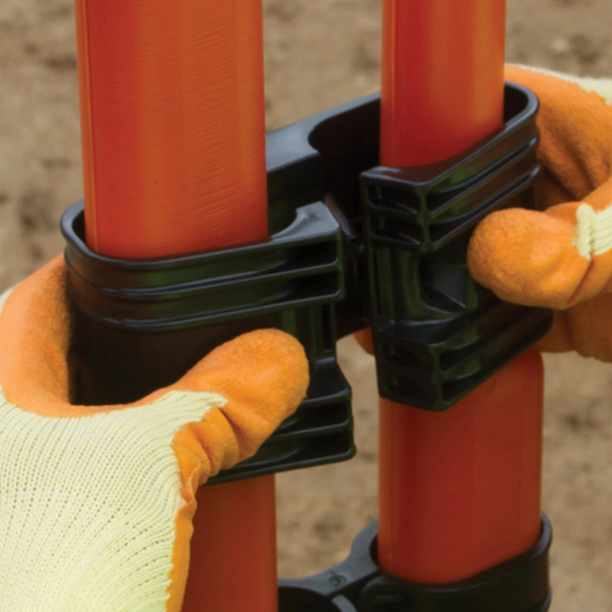 JSP Road Traffic Barrier Connector Clips for Titan / Frontier Barriers - Pack of 10 - Image 2