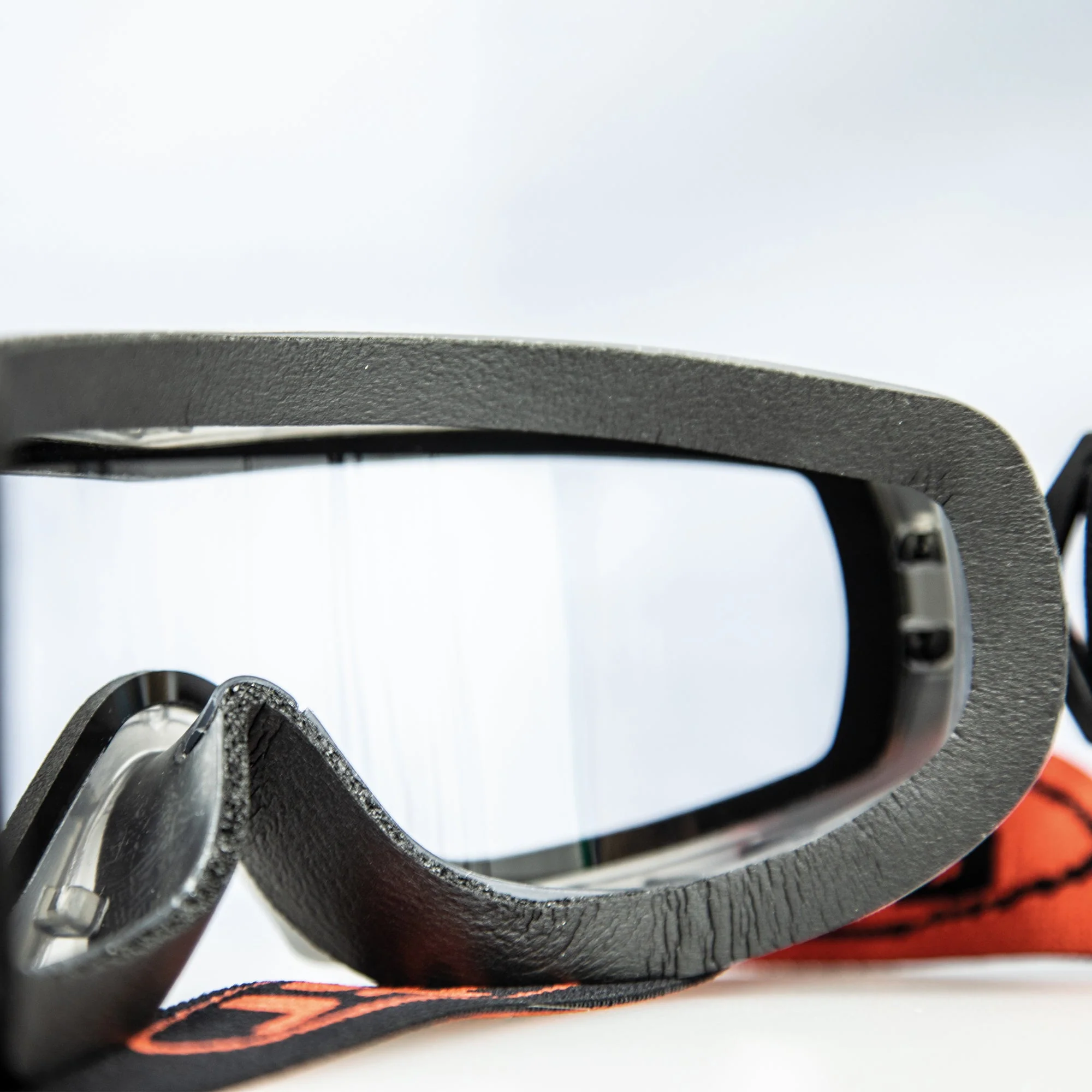 JSP Thermex -40 Double Lens Safety Goggles - Clear Anti-scratch/Anti-mist Lens - Image 2