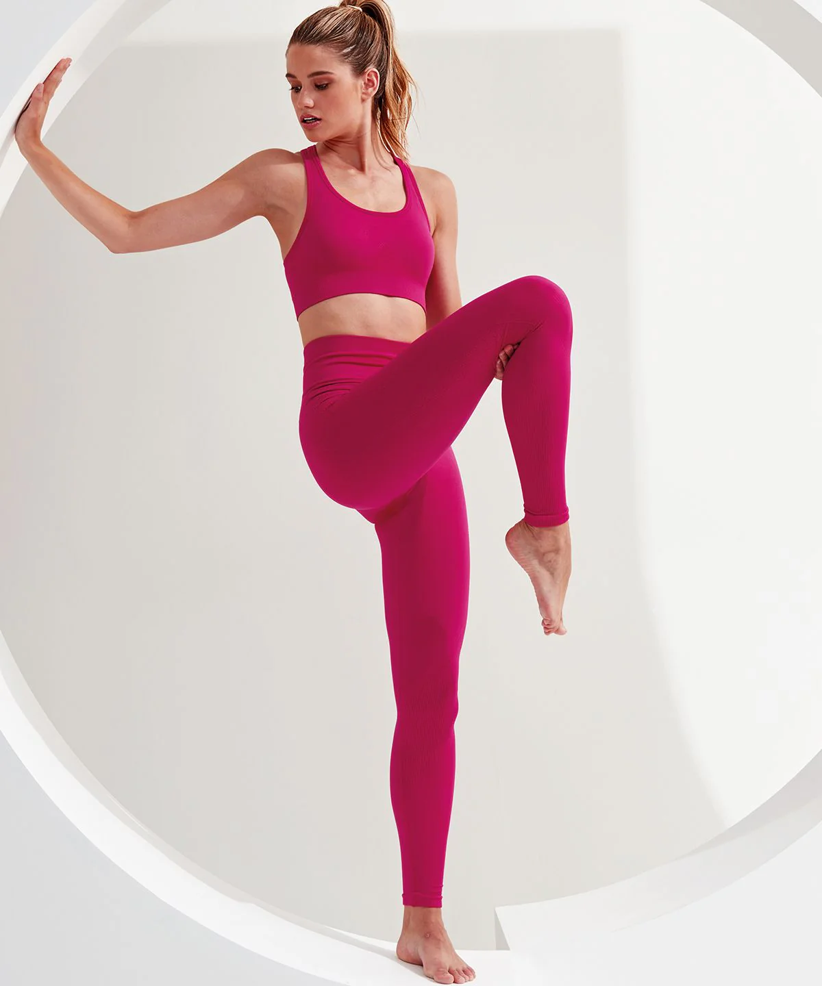 Tri Dri Women's Seamless '3d Fit' Multi-Sport Sculpt Solid Colour Leggings - TR215